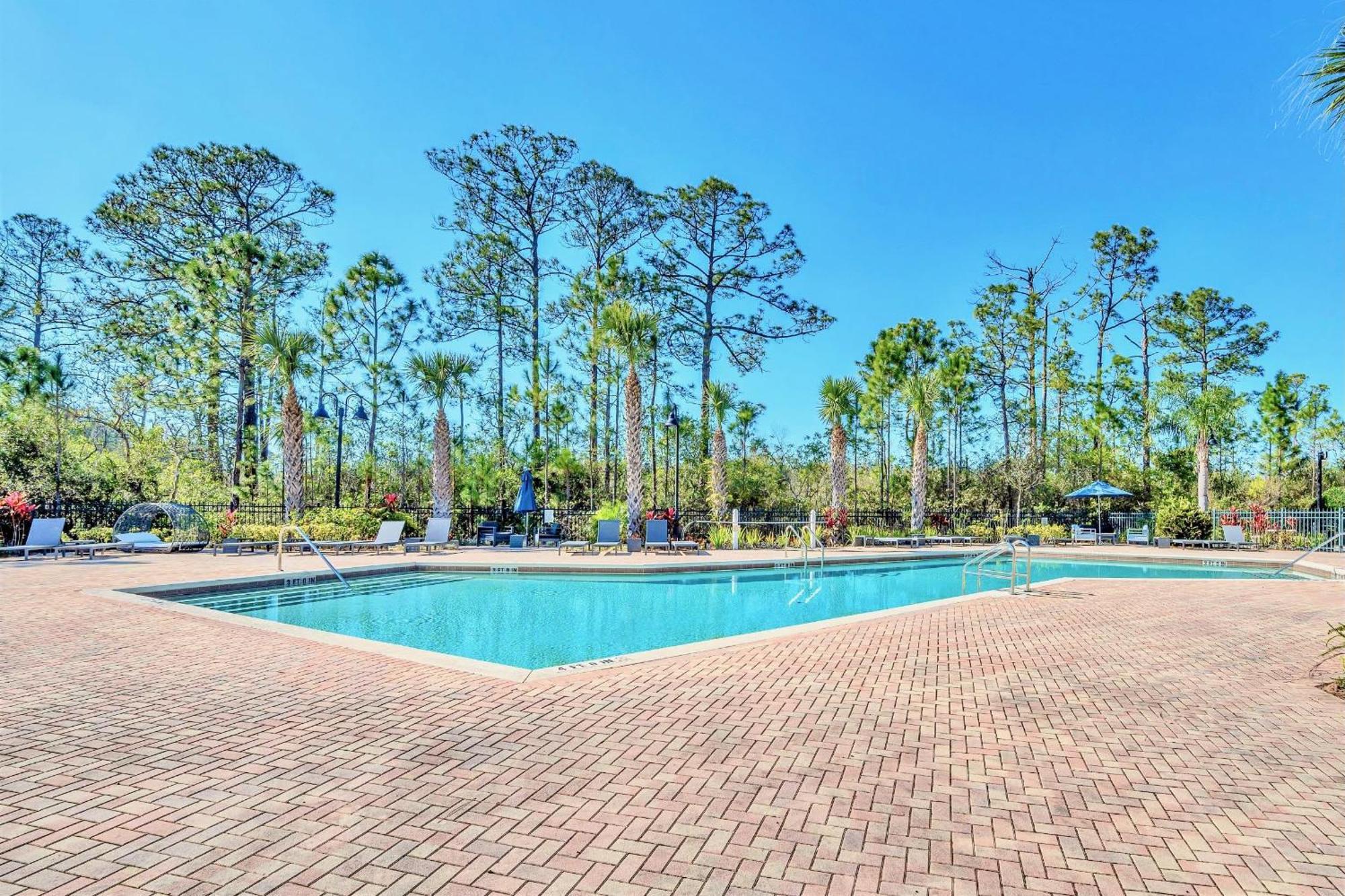 Modern 2Br Condo - Hot Tub And Pool - Near Disney 올랜도 외부 사진